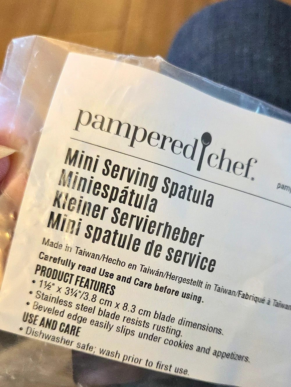 Pampered Chef Mini Serving Spatula Black